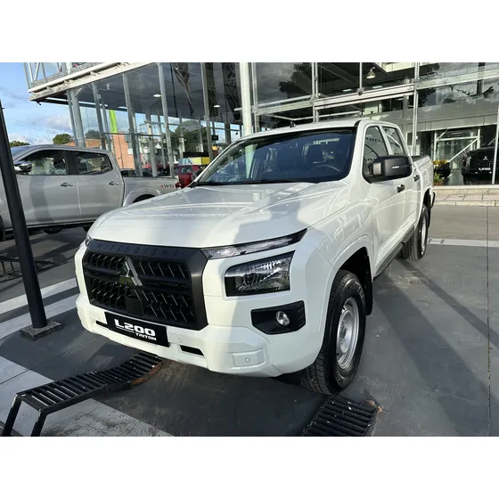 Mitsubishi L200 2.4 Glx Plus 4x4