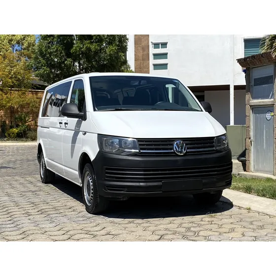 Volkswagen Transporter 2.0 Pasajeros Mt 140 Hp