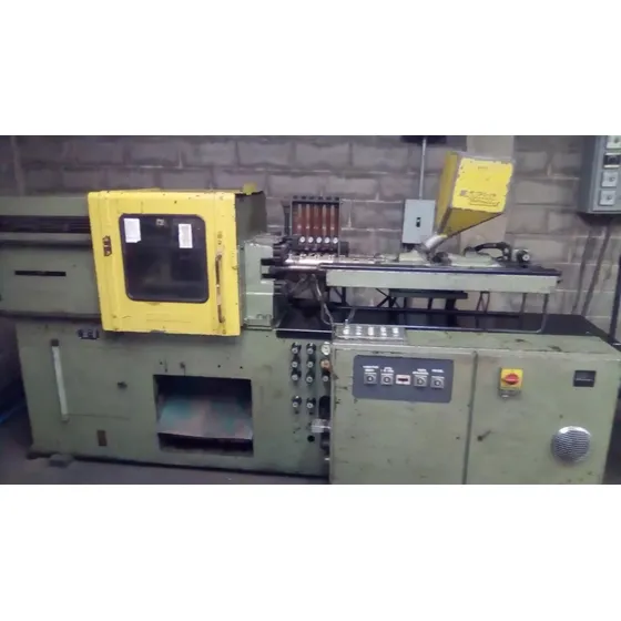 Maquina De Inyeccion De Plasticos Arburg