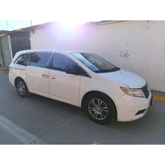 Honda Odyssey 3.5 Lx Minivan At