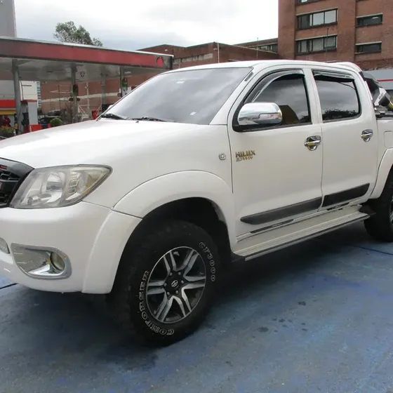 Toyota Hilux 2008 Doblecabina 4x4 2.7 Mt Aa