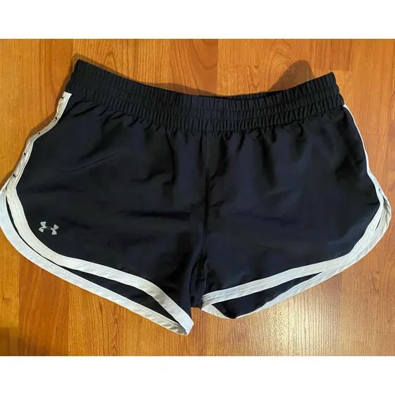 Shorts Deportivo Para Dama Under Armour. Talla S