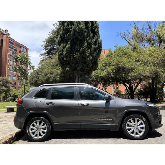 Jeep Cherokee 3.2 Limited