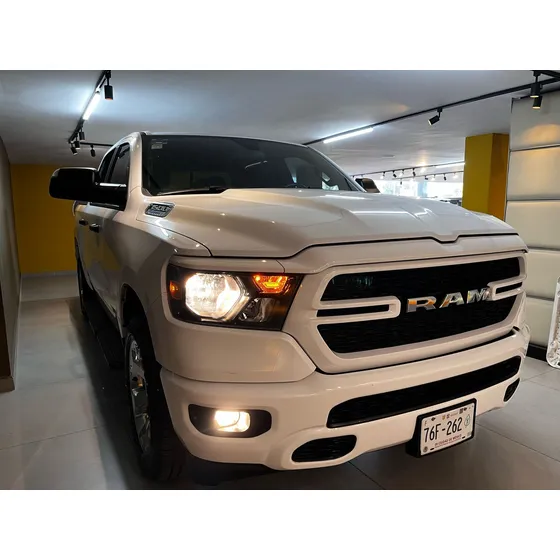 Ram 1500 5.7 Tradesman Crew Cab V8 4x4 At