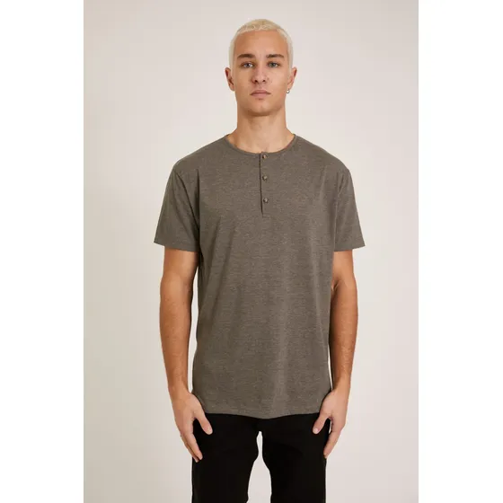 Remera Henley Leblon I25 Airborn