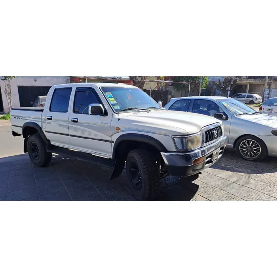 Toyota Hilux 3.0 D/cab 4x2 D Srv