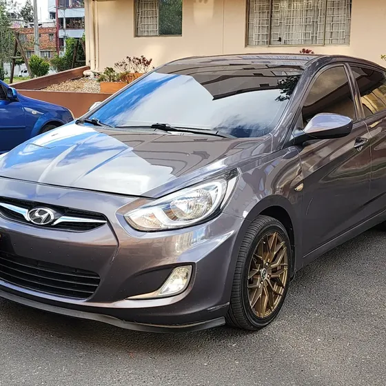 Hyundai Accent I25 2012 1.4 L