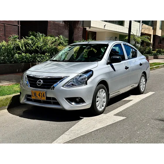 Nissan Versa 1.6 Advance