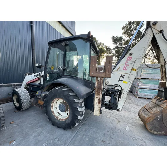 Retroexcavadora Terex 760b Año 2011