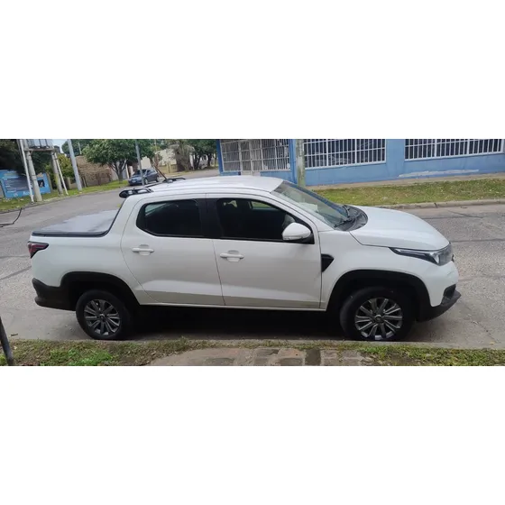 Fiat Strada 1.4 8v Freedom Cd