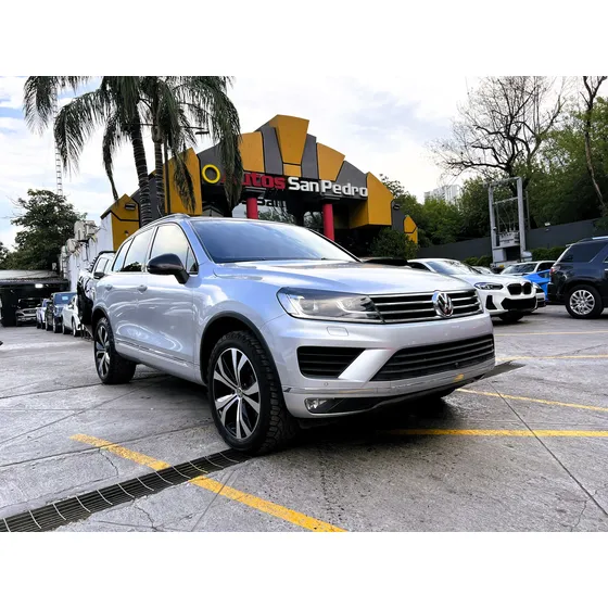 Volkswagen Touareg 3.0 V6 Tdi At