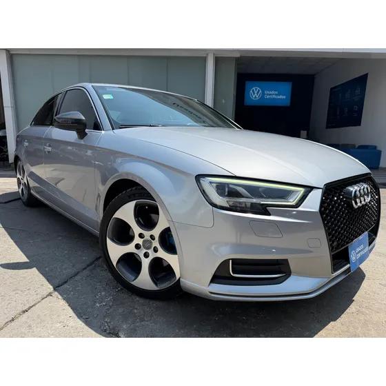 Audi A3 2.0 L Select At Dsg