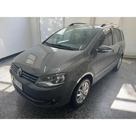 Volkswagen Suran 1.6 Trendline 11b