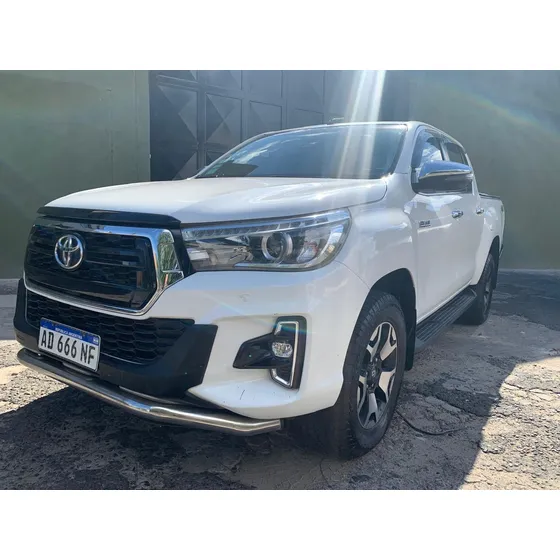 Toyota Hilux Pick-up 2.8 Cd Srx 177cv 4x4