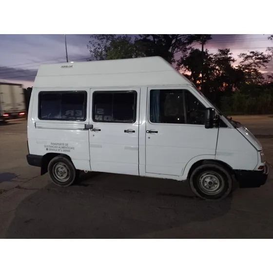 Renault Trafic Furgon 2.2 Ta 1c