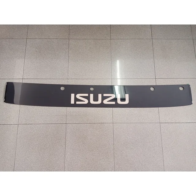 Platina Moldura Frontal Parabrisas Camión Npr Isuzu 06/17
