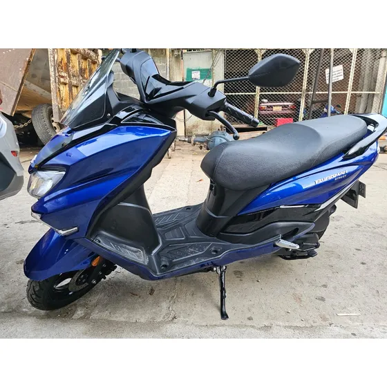 Suzuki Burgman Fi 125  Scooter Con 9.500 Km  Modelo 2024 Soa