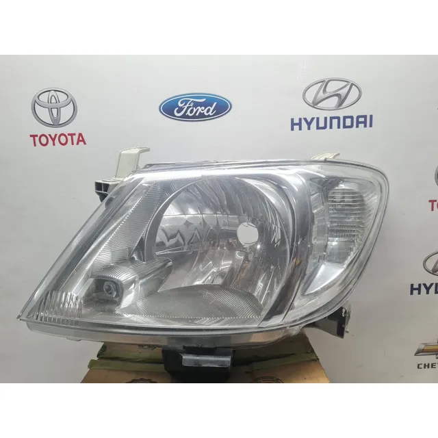 Faro Izquierdo Toyota Hilux Kavak 2006 2007 2008 (usado)