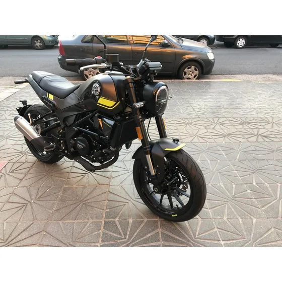 Benelli Leoncino 250