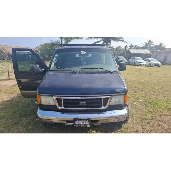 Ford Econoline 5.4 E-150 Wagon V8 8 Pasajeros Mt