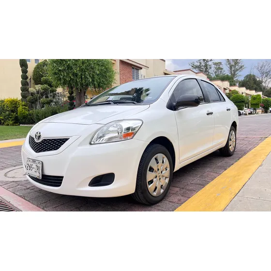 Toyota Yaris 1.5 Sedan Core Aut