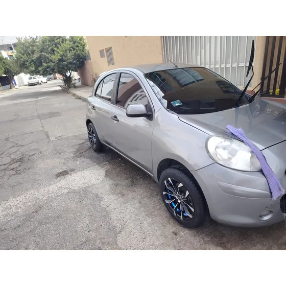 Nissan March 1.6 Advance Mt