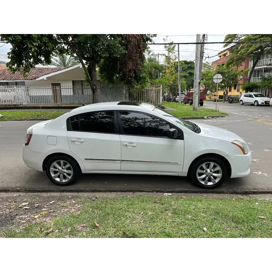 Nissan Sentra 2.0 Sl At
