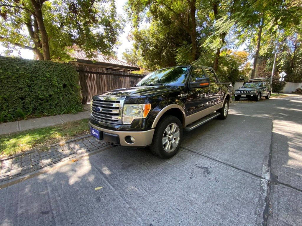 Ford F-150 Lariat 4x4 5.0