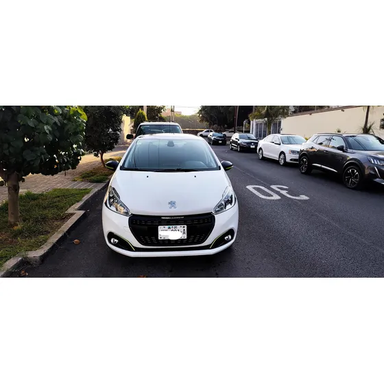 Peugeot 208 1.6 Allure At