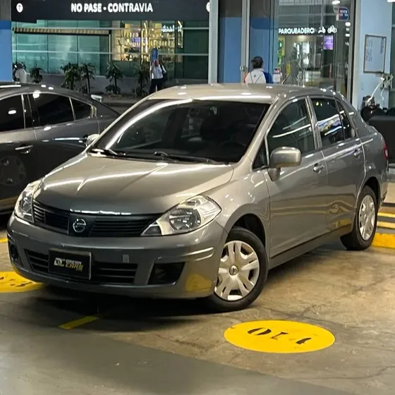 Nissan Tiida Sd 2013 1.8 Miio