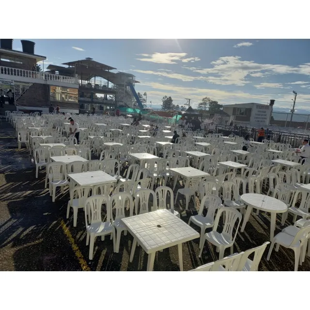 Alquiler De Sillas 3214455555 Mesas Manteleria Menaje Carpas