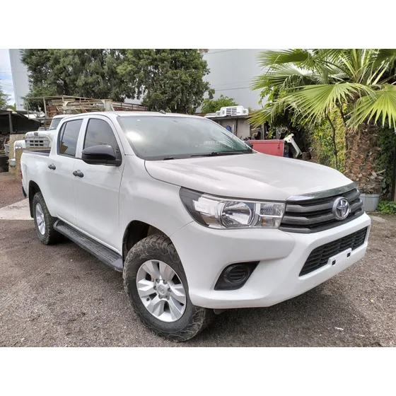 Toyota Hilux 2.7 Cabina Doble Base Mt
