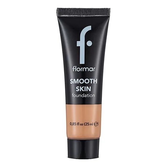 Base Smooth Skin Foundation Medium Beige