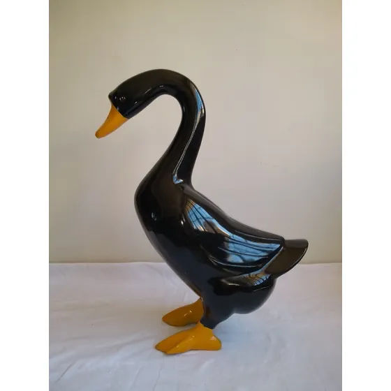 Escultura De Ganso Preto Em Fibra De Vidro 12 X Sem Juros