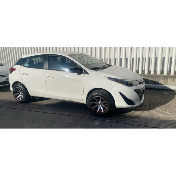 Toyota Yaris 1.5 5p S Mt