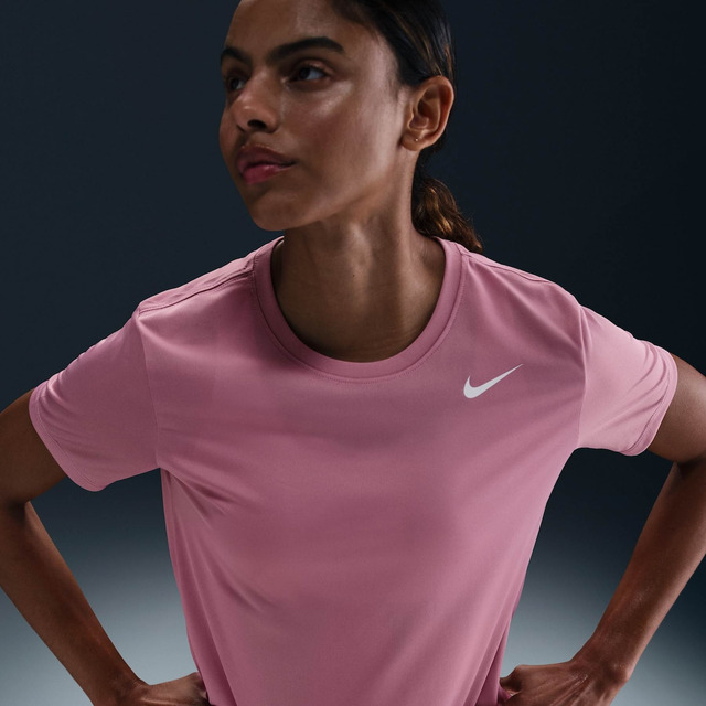 Camiseta Nike Dri-fit Feminina Camiseta Nike Dri-fit Feminina