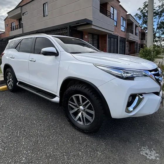 Toyota Fortuner 2019 2.8l