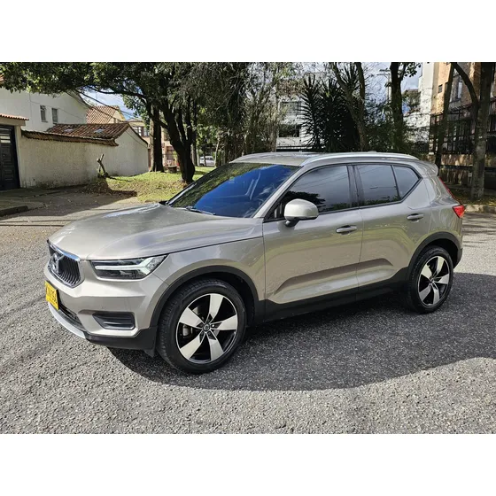 Volvo Xc40 2.0 Turbo T4 Atm Cuero Full Equipo