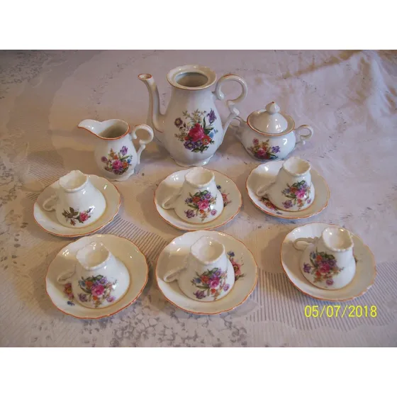 Juego De Tazas  P/café C/jarra, Cremera Y Azucarera (usado)