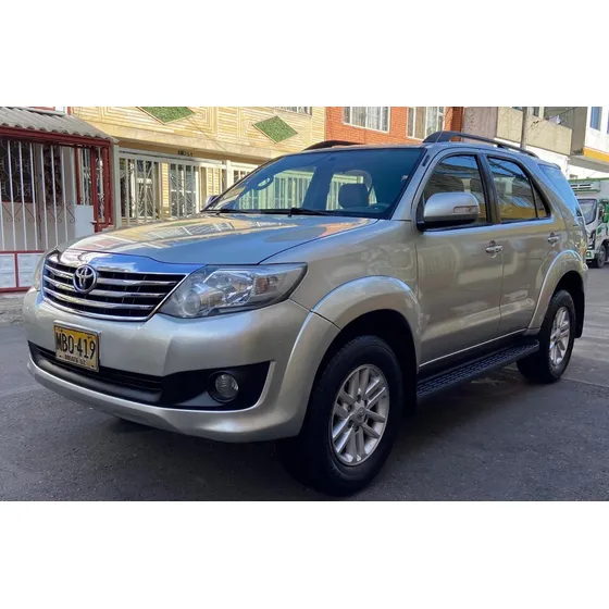 Toyota Fortuner 2.7 Cc Gasolina Automática 4*2.