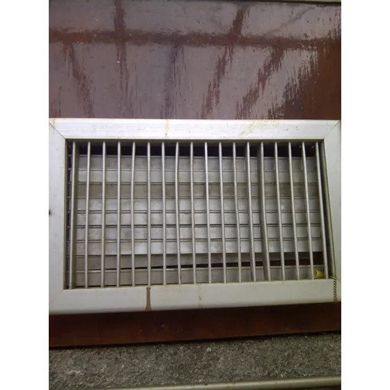 Reja Para Baño O Aire Acondicionado Usada