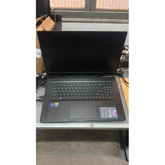 Msi Studio A13vi-017us I9 64gb 2tb Preto Ultrabook