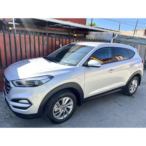 Hyundai Tucson Tl 2.0 Crdi At Gl Adnav