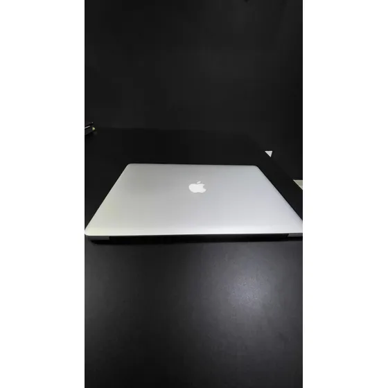 Apple Macbook Pro Retina 15  (modelo A1398, Emc 2910)