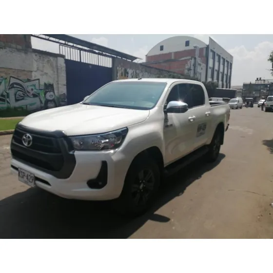Toyota Hilux 2.4