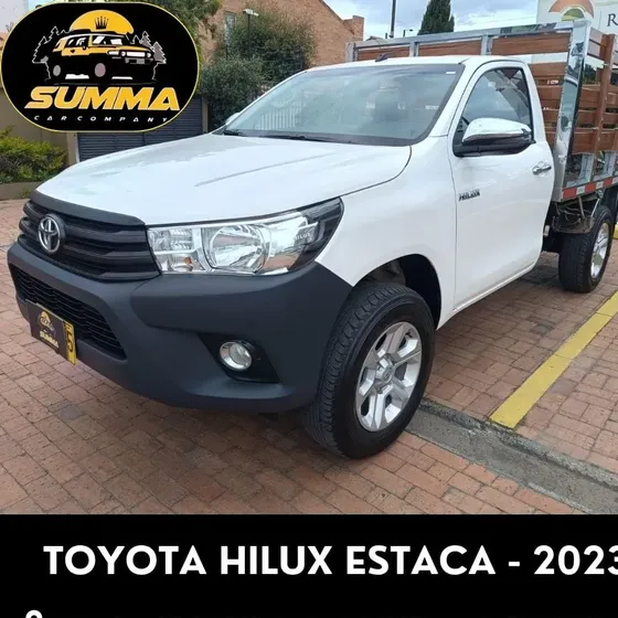 Toyota Hilux 2023 2.7