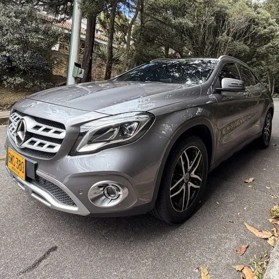 Mercedes-Benz Clase Gla 2020 1.6 200 Urban