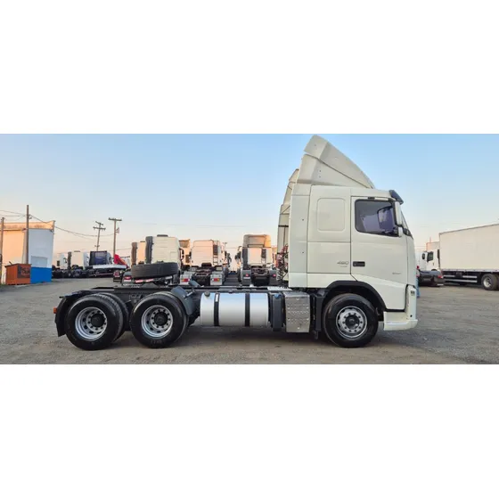 Volvo Fh 460 6x2 2012/12 138078km/ Automatico 5552