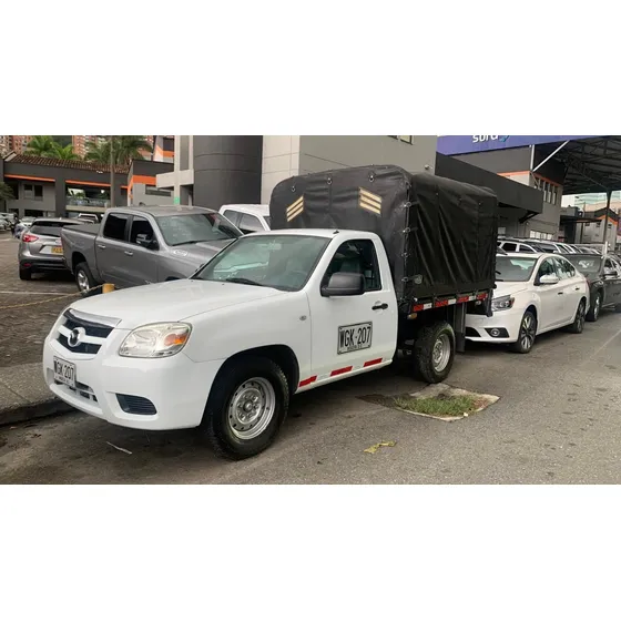 Mazda Bt-50 2.2 Cabina Sencilla Estaca 4x2