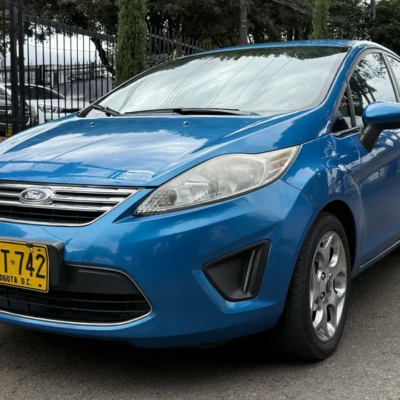 Ford Fiesta 2012 1.6 Sportback Automática